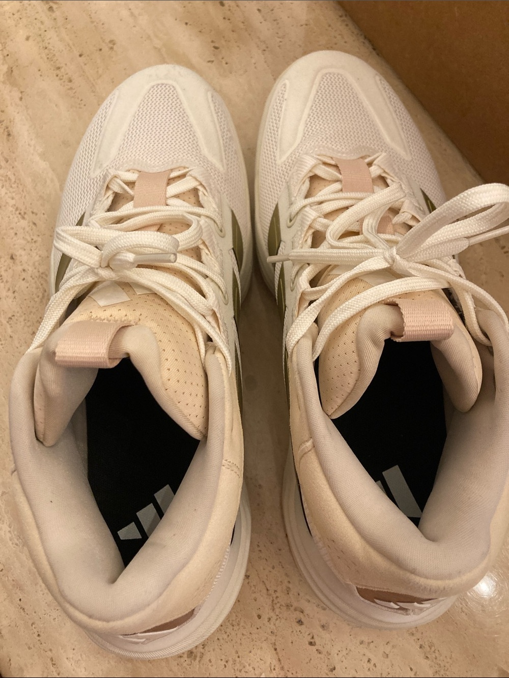 Adidas Court Stabila | 10